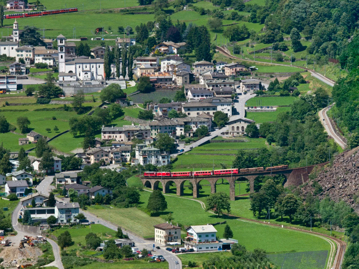 Campocologno Geografia di un Gioiello Alpino lungo il Trenino Rosso - il Trenino Rosso Campocologno Geografia di un Gioiello Alpino lungo il Trenino Rosso - il Trenino Rosso